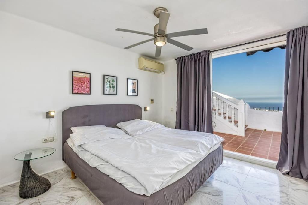 103-penthouse Apartment, Stunning Views, Apartment *